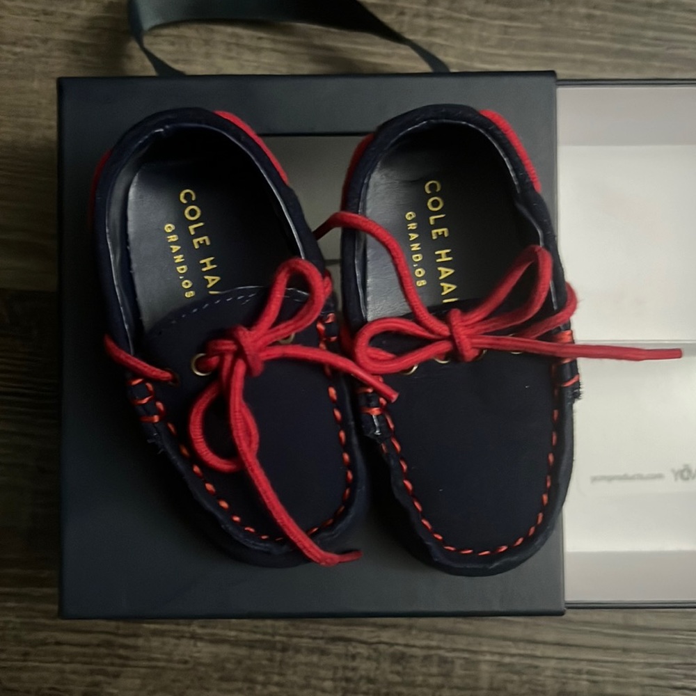 Cole Haan grant drivers size 3c.